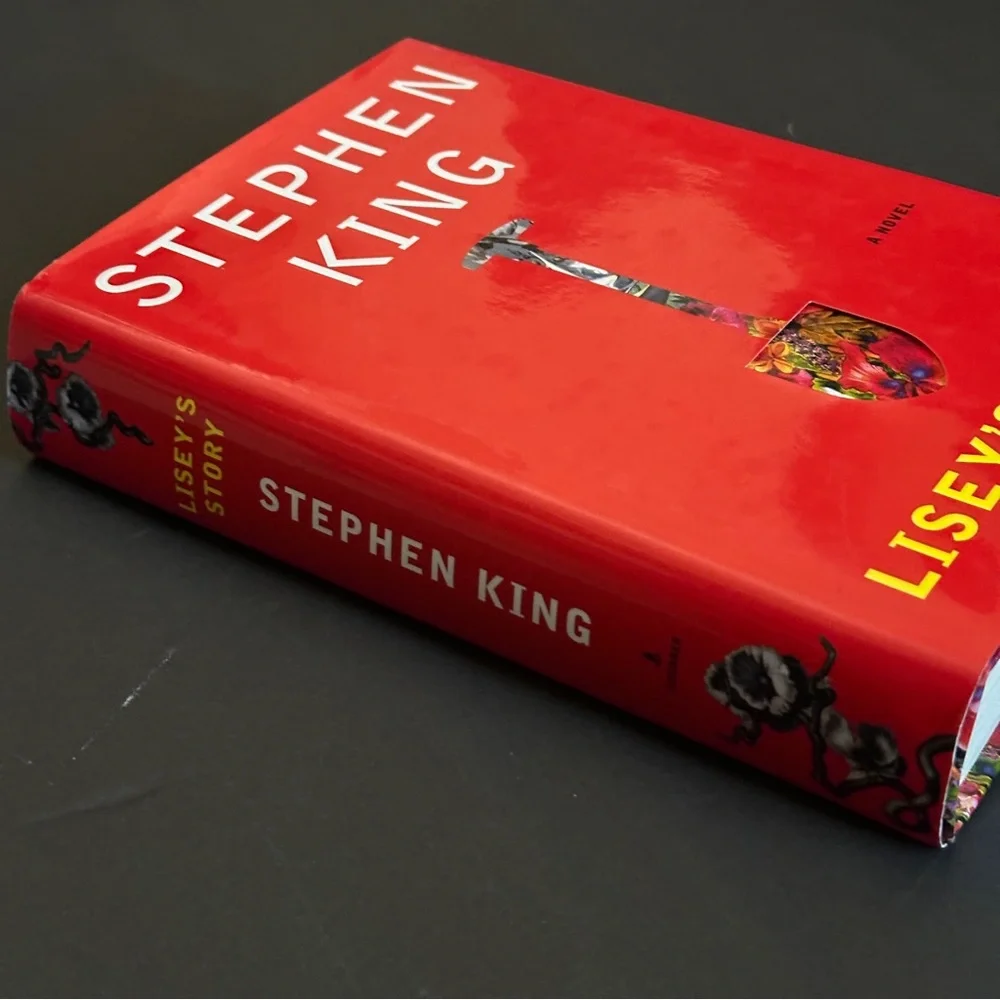 Lisey's Story: A Novel by Stephen King | Fiction | Hardcover Book - Picture 3 of 11